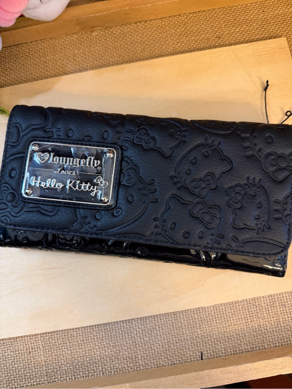 Hello Kitty Sanrio Loungefly vintage long wallet